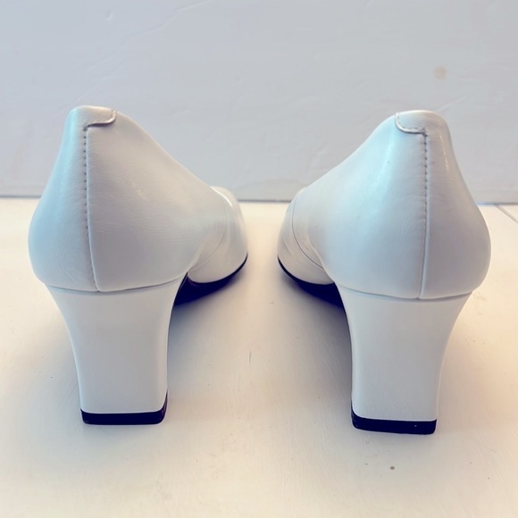 Nordstrom White Leather Pump size 7N New - Picture 5 of 10